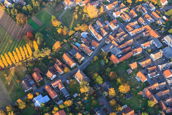 Kath. Kirche St. Philipus u. Jakobus in Knöringen im Bundesland Rheinland-Pfalz, Deutschland