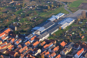 DBK Erweiterung in den Unterkandler Gärten in Kandel im Bundesland Rheinland-Pfalz, Deutschland aus der Luft betrachtet