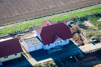 Luftbild von Neubaugebiet Brotäcker, Ahornweg in Steinweiler im Bundesland Rheinland-Pfalz, Deutschland