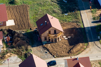 Neubaugebiet Brotäcker in Steinweiler im Bundesland Rheinland-Pfalz, Deutschland von oben gesehen
