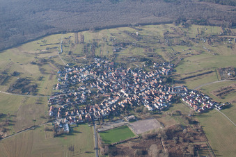 Drohnenaufname von Ortsteil Büchelberg in Wörth am Rhein im Bundesland Rheinland-Pfalz, Deutschland
