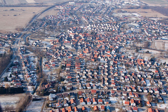 Luftbild von Ortsteil Weiher in Ubstadt-Weiher im Bundesland Baden-Württemberg, Deutschland