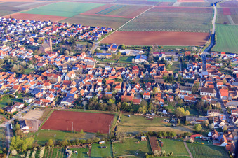 Sportplatz des VFL Essingen e.V im Bundesland Rheinland-Pfalz, Deutschland