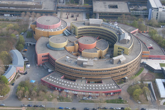 ZDF im Ortsteil Lerchenberg in Mainz im Bundesland Rheinland-Pfalz, Deutschland aus der Luft betrachtet