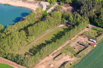 Luftbild von Gelände des Bogensportverein Schnoogejächer Rülzheim und des Verein der Hundefreunde Rülzheim e.V im Bundesland Rheinland-Pfalz, Deutschland