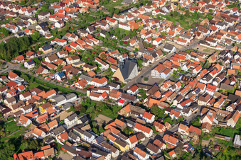 St. Gertrud in Leimersheim im Bundesland Rheinland-Pfalz, Deutschland