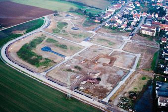 Luftaufnahme von Neubaugebiet Am Höhenweg in Kandel im Bundesland Rheinland-Pfalz, Deutschland