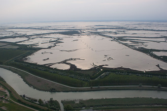 Drohnenbild von Jesolo im Bundesland Metropolitanstadt Venedig, Italien