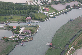 Schrägluftbild von Jesolo im Bundesland Metropolitanstadt Venedig, Italien