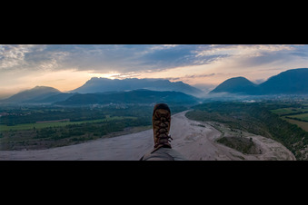 Luftbild von TagliamentO in Solimbergo im Bundesland Friaul-Julisch Venetien, Italien