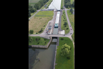 Kœnigsmacker im Bundesland Moselle, Frankreich aus der Luft