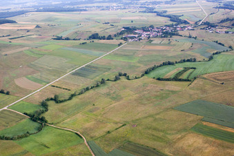 Schrägluftbild von Beyren-lès-Sierck im Bundesland Moselle, Frankreich