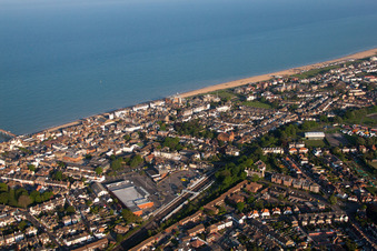 Schrägluftbild von Deal im Bundesland England, Großbritanien