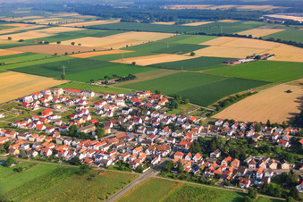 Saastraße von Süden in Kandel im Bundesland Rheinland-Pfalz, Deutschland