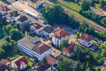Bismarckstraße mit SMARTCRM GmbH und Bestec GmbH in Kandel im Bundesland Rheinland-Pfalz, Deutschland