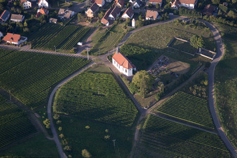 Kirchengebäude der Kapelle St. Dionysius in Gleiszellen-Gleishorbach im Bundesland Rheinland-Pfalz, Deutschland
