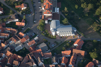 Südpfalz-Terrassen im Ortsteil Gleiszellen in Gleiszellen-Gleishorbach im Bundesland Rheinland-Pfalz, Deutschland aus der Luft