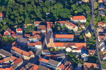 Luftaufnahme von Stiftskirche in Klingenmünster im Bundesland Rheinland-Pfalz, Deutschland