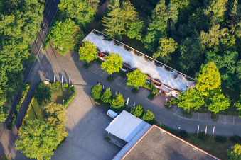 Möbel Gilb in Herxheim bei Landau im Bundesland Rheinland-Pfalz, Deutschland aus der Luft betrachtet