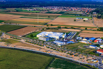 Neubau DBK David + Baader GmbH in Rülzheim im Bundesland Rheinland-Pfalz, Deutschland von oben