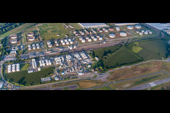 Tanklager TanQuid am Flugplatz in Speyer im Bundesland Rheinland-Pfalz, Deutschland