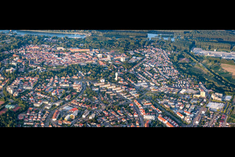 Stadtübersicht von Westen bis zum Rhein in Germersheim im Bundesland Rheinland-Pfalz, Deutschland