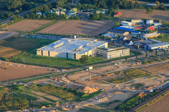 Gewerbegebiet Nordring DBK EMS GmbH & Co. KG und DBK David + Baader GmbH in Rülzheim im Bundesland Rheinland-Pfalz, Deutschland
