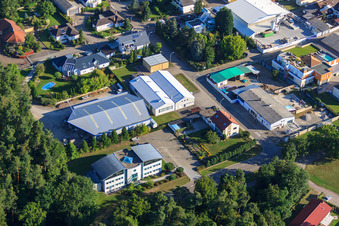 Schrägluftbild von WiCo Production GmbH in Rheinzabern im Bundesland Rheinland-Pfalz, Deutschland