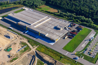 Netto-Logistik-Center im Industriegebiet Oberwald in Wörth am Rhein im Bundesland Rheinland-Pfalz, Deutschland
