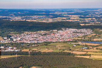 Nußloch von Westen im Bundesland Baden-Württemberg, Deutschland