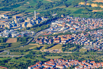 Stralsunder Ring vor dem Zementwerk Leimen von Heidelberg Materials im Bundesland Baden-Württemberg, Deutschland
