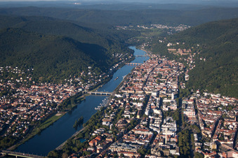 Neckar im Ortsteil Bergheim in Heidelberg im Bundesland Baden-Württemberg, Deutschland