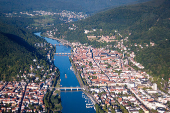 Altstadt, Alte Brücke über den Neckar im Ortsteil Voraltstadt in Heidelberg im Bundesland Baden-Württemberg, Deutschland