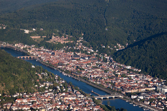 Alte Brücke, Altstadt am Neckar im Ortsteil Voraltstadt in Heidelberg im Bundesland Baden-Württemberg, Deutschland