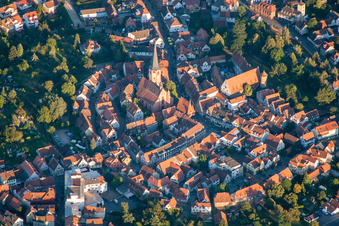 Luftaufnahme von Historische Altstadt in Michelstadt im Bundesland Hessen, Deutschland