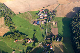 Luftaufnahme von Roßbacher Hof in Erbach im Bundesland Hessen, Deutschland