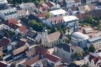 Ortskern am Marktplatz in Altlußheim im Bundesland Baden-Württemberg, Deutschland