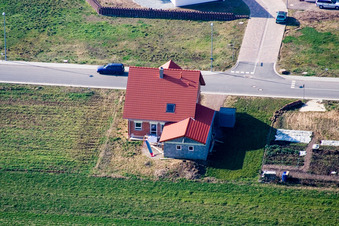 Neubaugebiet NO, Frühmesserweg im Ortsteil Schaidt in Wörth am Rhein im Bundesland Rheinland-Pfalz, Deutschland vom Flugzeug aus