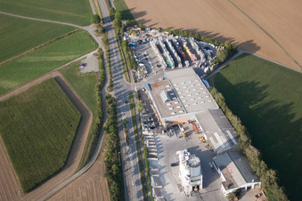 Sindelfingen-Darmsheim, Mühlackerstraße , Fa. Kömpf im Bundesland Baden-Württemberg, Deutschland aus der Luft betrachtet