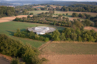 Funkfeuer KRH VOR Karlsruhe im Ortsteil Wöschbach in Pfinztal im Bundesland Baden-Württemberg, Deutschland von oben