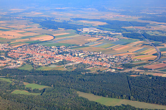 Stadtübersicht von Südosten in Kandel im Bundesland Rheinland-Pfalz, Deutschland