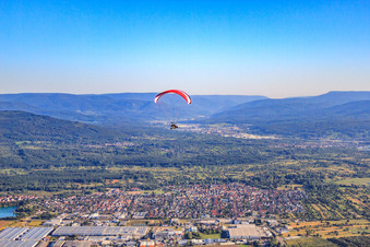 Blick ins Murgtal in Muggensturm im Bundesland Baden-Württemberg, Deutschland