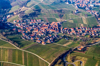 Gleishorbach von Norden in Gleiszellen-Gleishorbach im Bundesland Rheinland-Pfalz, Deutschland