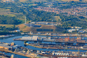 PHOS Edelstahl Design und Salzgitter Mannesmann Stahlservice GmbH An der Werftstr im Ortsteil Mühlburg in Karlsruhe im Bundesland Baden-Württemberg, Deutschland