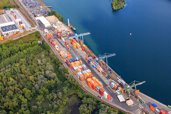 Containerhafen mit CONTARGO am Landeshafen Wörth im Ortsteil Maximiliansau in Wörth am Rhein im Bundesland Rheinland-Pfalz, Deutschland