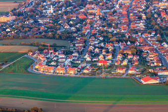 An Höhenweg in Kandel im Bundesland Rheinland-Pfalz, Deutschland aus der Luft