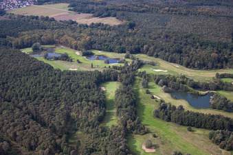 Soufflenheim, Golfclub Baden-Baden Soufflenheim im Bundesland Bas-Rhin, Frankreich von der Drohne aus gesehen
