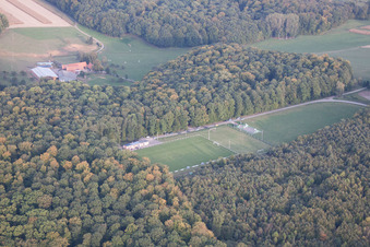 Keffenach im Bundesland Bas-Rhin, Frankreich aus der Drohnenperspektive