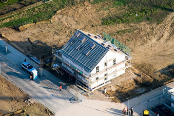 Luftaufnahme von Neubaugebiet Am Höhenweg in Kandel im Bundesland Rheinland-Pfalz, Deutschland