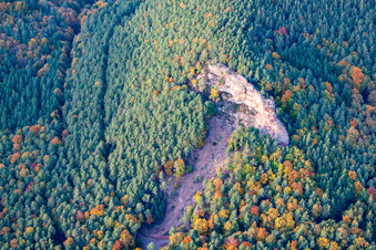 Luftbild von Rötzenfelsen im Ortsteil Gossersweiler in Gossersweiler-Stein im Bundesland Rheinland-Pfalz, Deutschland